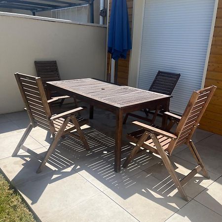 Villa Bleu Marine Chic Calme Et Jardin Andrezieux-Boutheon Exterior foto