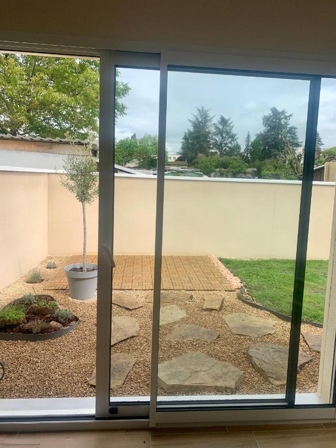 Villa Bleu Marine Chic Calme Et Jardin Andrezieux-Boutheon Exterior foto
